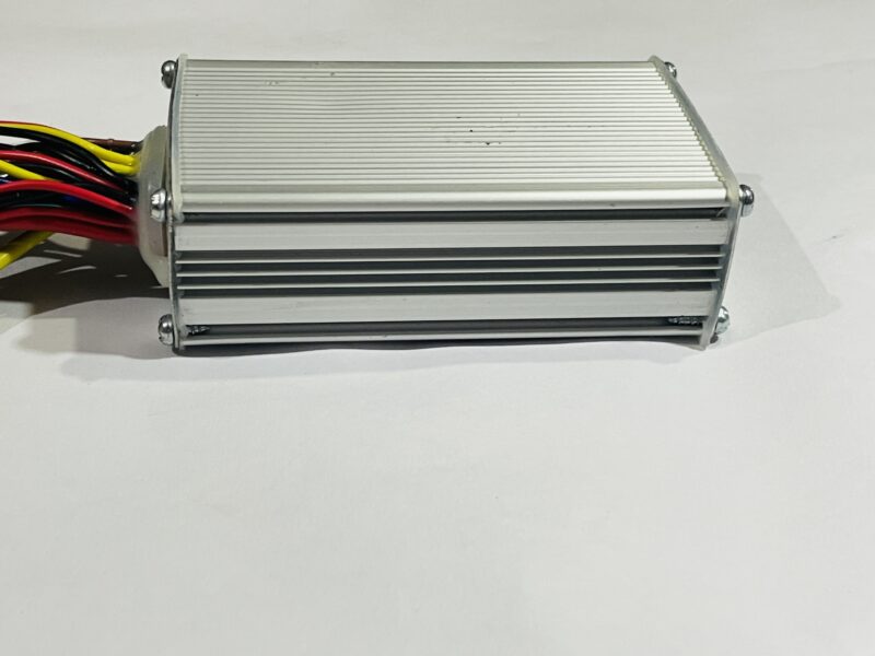 Ubervia 48V Motor Controller - Image 10