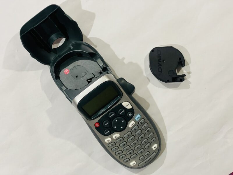 Dymo LetraTag LT-100H – Personal Handheld Label Maker - Image 2