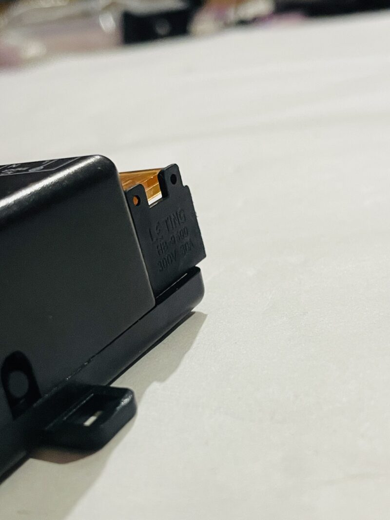 DC 12V 30A Wireless Remote Switch with 433MHz Control - Image 4