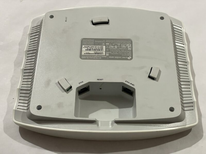 TP-Link EAP245 AC1750 Dual-Band Ceiling Mount Access Point - Image 10